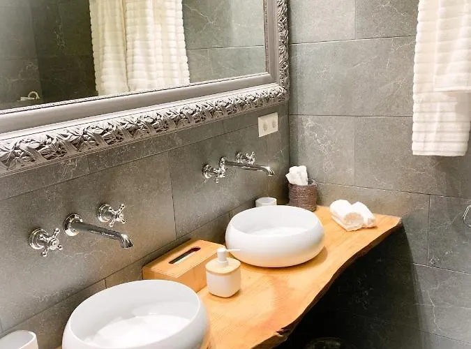 Isabelle's Rosegarden Penzion