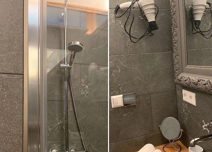 Isabelle's Rosegarden Pensionat 3*